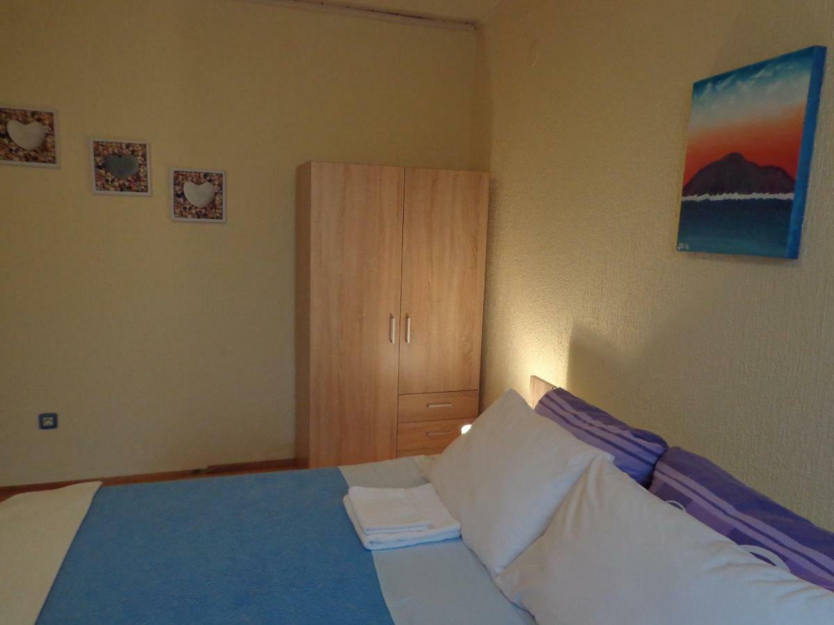 Guesthouse Aotearoa Premantura Luaran gambar